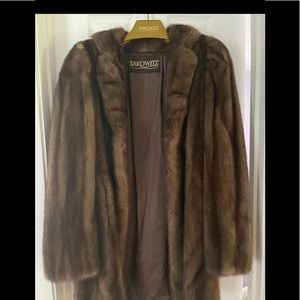 SAKOWITZ MINK COAT. WORN 1-2 times and was taken care of.